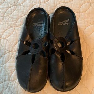 Dansko shoes size 37